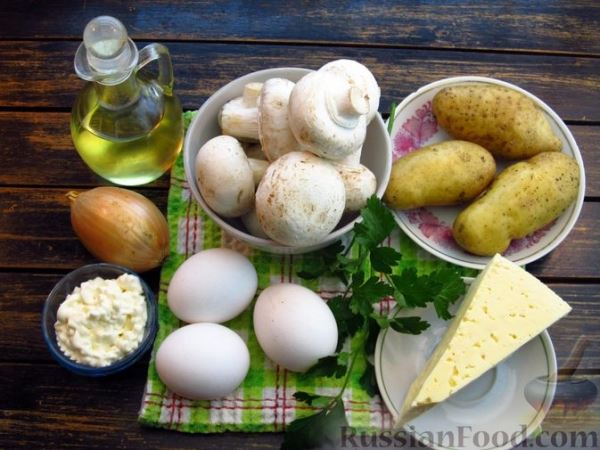 Слоёный салат с шампиньонами, картофелем, сыром и яйцами