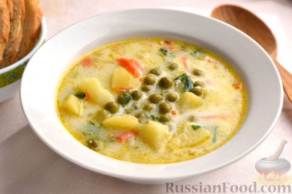 Сырный суп с зелёным горошком