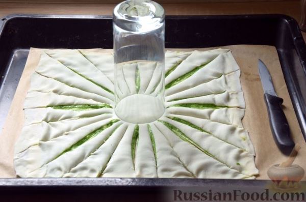 Слоёный пирог со шпинатом и фетой